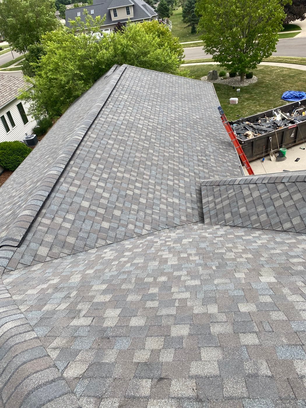 New shingle roof with ridge vents